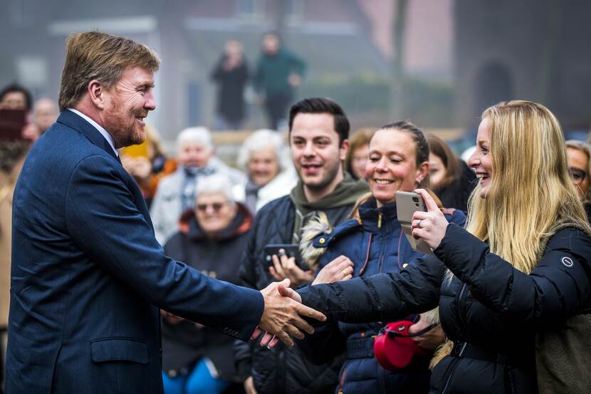 Koning Willem-Alexander bezoekt Peel en Maas om te leren over zelfsturing en burgerinitiatieven
